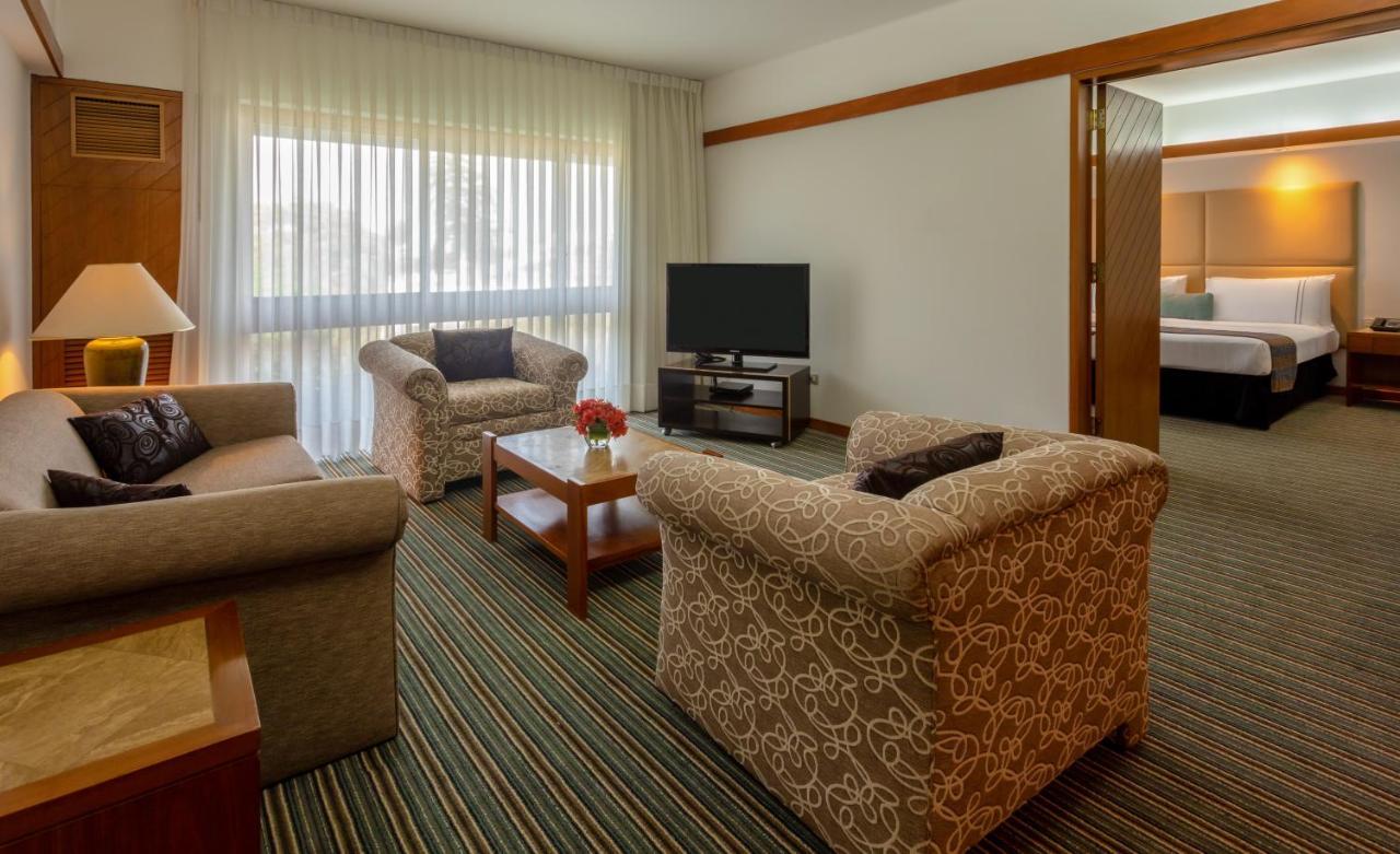 Sonesta Hotel El Olivar Lima Exterior photo Suite