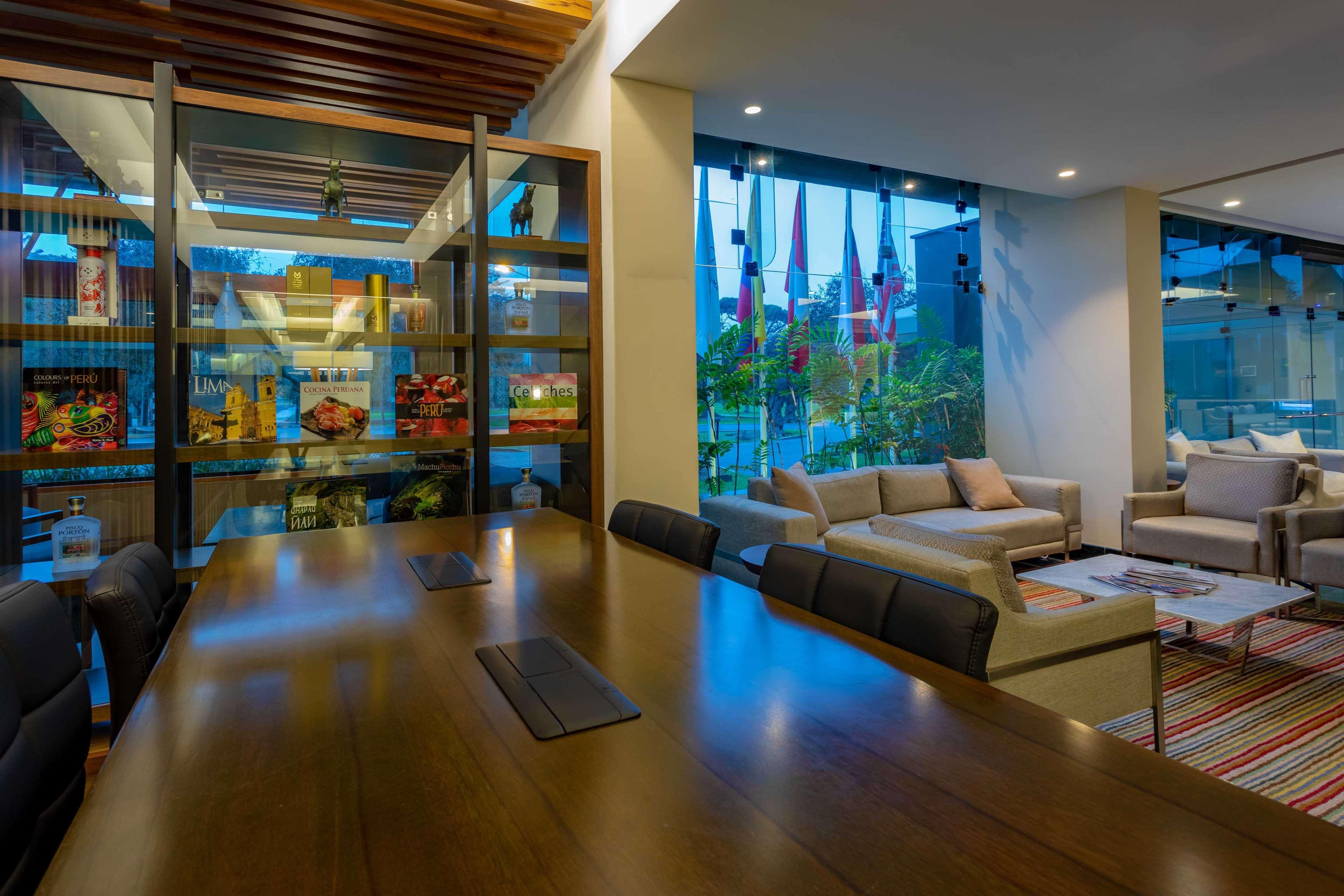 Sonesta Hotel El Olivar Lima Exterior photo The lobby of the hotel