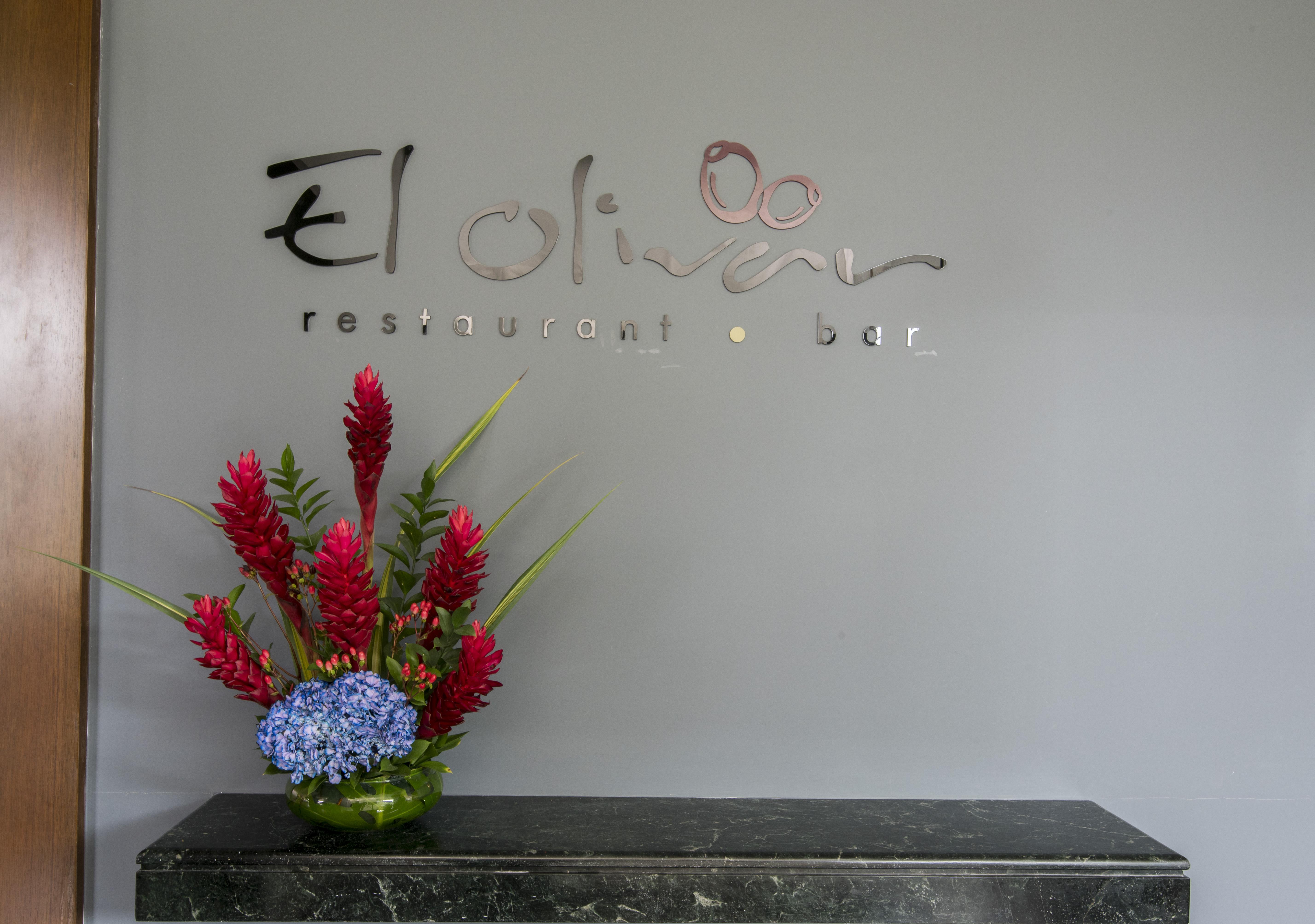 Sonesta Hotel El Olivar Lima Exterior photo Restaurant entrance